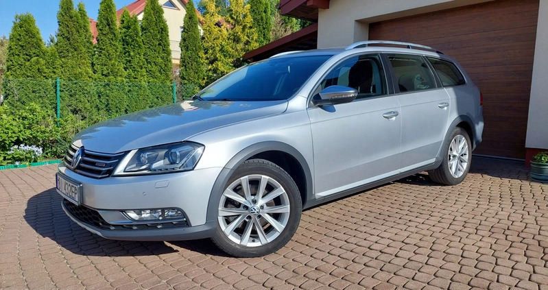 Volkswagen Passat cena 49900 przebieg: 173116, rok produkcji 2013 z Białystok małe 92